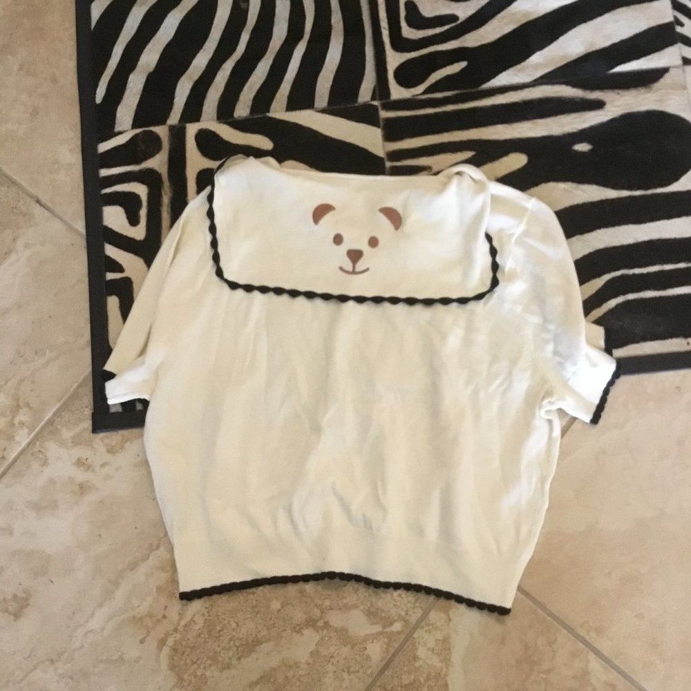 Dangerfield bear  embroidered Sweater size 20 AU New